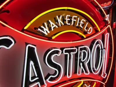 New Castrol/Wakefield Motor Oil Single-Sided Porcelain Neon Sign 60 IN Diameter