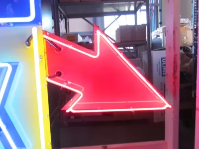 New Deep Rock GAS Flashing Porcelain Neon 9 FT W x 6 1/2 FT H 