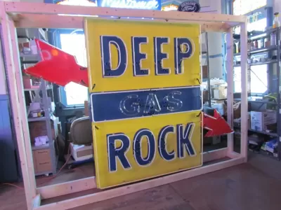 New Deep Rock GAS Flashing Porcelain Neon 9 FT W x 6 1/2 FT H 