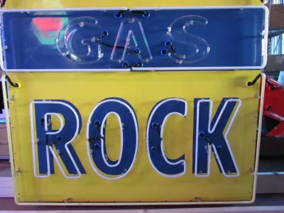 New Deep Rock GAS Flashing Porcelain Neon 9 FT W x 6 1/2 FT H 