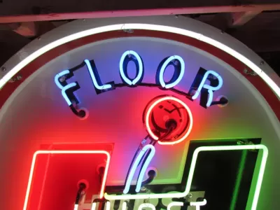 New Hurst Porcelain Neon Sign 48 IN Diameter
