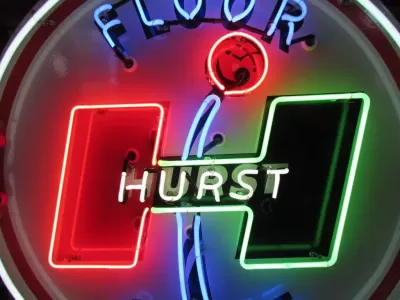 New Hurst Porcelain Neon Sign 48 IN Diameter