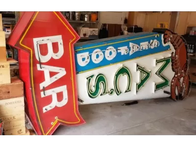 Macs Seafood 5 FT W x 12 FT H