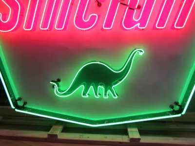 Original "Sinclair" Porcelain Neon Sign 84"W x 60"H