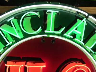 Original Sinclair Gasoline HC Porcelain Neon Sign 72" Diameter