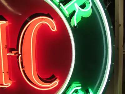 Original Sinclair Gasoline HC Porcelain Neon Sign 72" Diameter