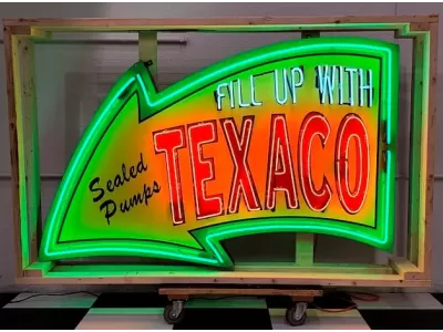New Texaco Animated Arrow Porcelain Neon Sign 72"W x 44"H