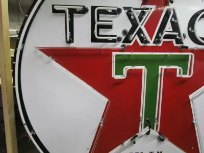Original Texaco Porcelain Sign with Animated Neon 72 Diameter