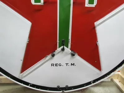 Original Texaco Porcelain Sign with Animated Neon 72 Diameter